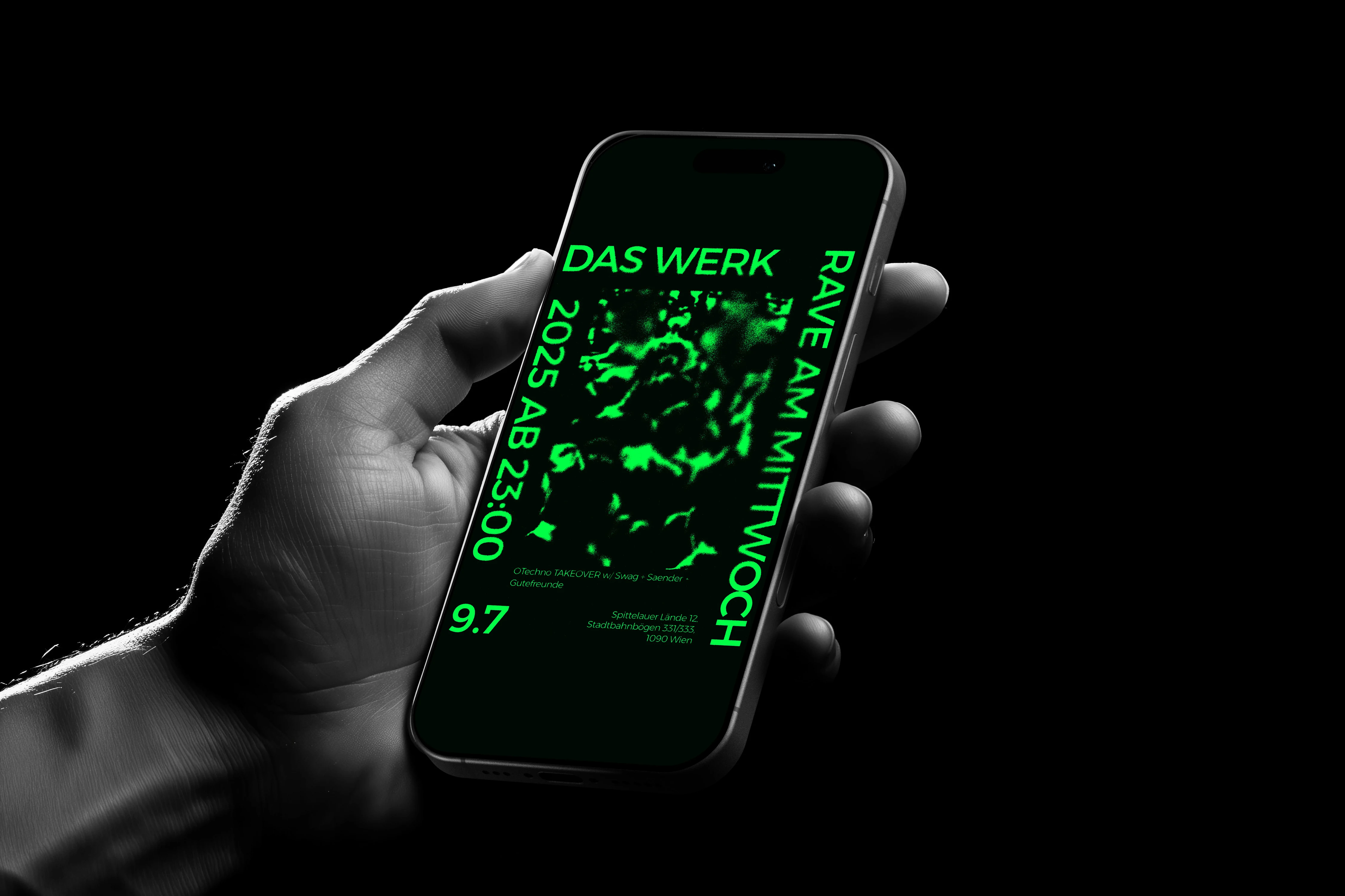 Das Werk editorial spread — typographic exploration and grunge textures